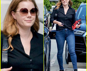 Amy Adams Steps Out for a Business Meeting in Los Angeles!