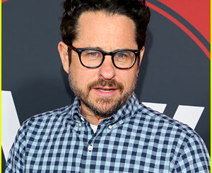 J.J. Abrams Opens Up About What to Expect in ‘ Star Wars : Episode IX’