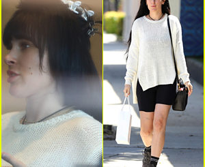 Rumer Willis Trades Her Short Bob for Ultra-Long Hair Extensions